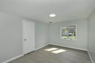 88 Matsunaye Dr, Medford, NY 11763 - Photo 12