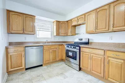 146-20 28th Avenue, Whitestone, NY 11357 - Photo 30