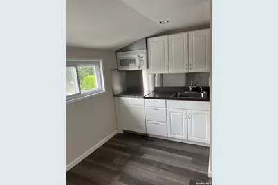 1227 Daffodil Lane, Wantagh, NY 11793 - Photo 10