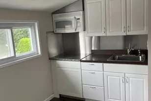 1227 Daffodil Ln, Wantagh, NY 11793 - Photo 10