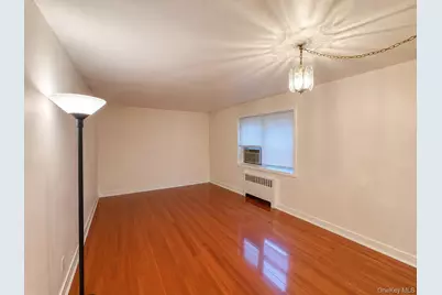 320 S Broadway #T4, Tarrytown, NY 10591 - Photo 2