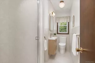 2978 Springhurst Ct, Yorktown Heights, NY 10598 - Photo 6