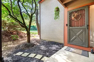 1203 Eagle Bay Dr, Ossining, NY 10562 - Photo 2