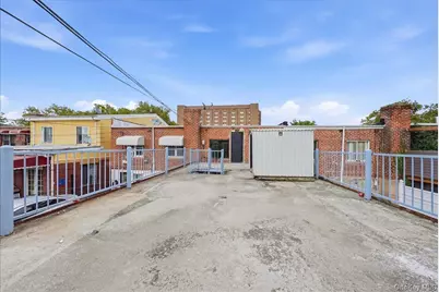 122 E 46th Street, Brooklyn, NY 11203 - Photo 10