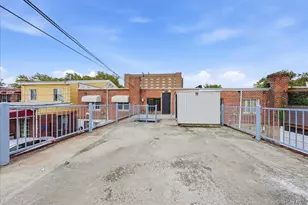 122 E 46th St, Brooklyn, NY 11203 - Photo 10