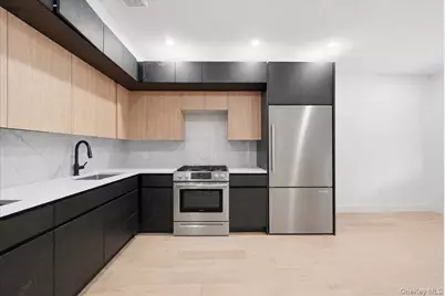 122 E 46th Street, Brooklyn, NY 11203 - Photo 6