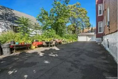 836 Revere Avenue, Bronx, NY 10465 - Photo 30