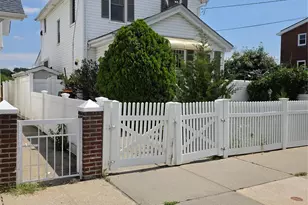 160-41 99th St, Howard Beach, NY 11414 - Photo 4
