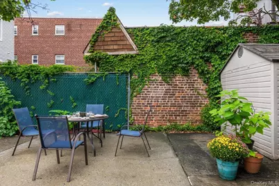 2516 Glebe Avenue, Bronx, NY 10461 - Photo 24