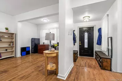 2516 Glebe Avenue, Bronx, NY 10461 - Photo 4