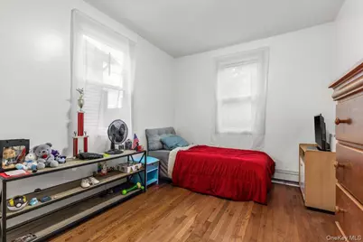 2516 Glebe Avenue, Bronx, NY 10461 - Photo 18