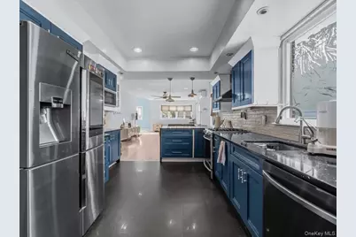 252-15 82nd Avenue, Bellerose, NY 11426 - Photo 8