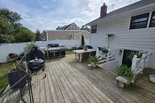 49 Miller Blvd, Syosset, NY 11791 - Photo 6
