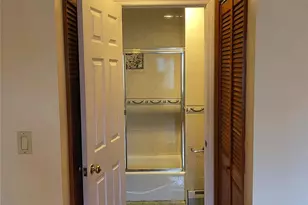 164-46 77th Ave, Fresh Meadows, NY 11366 - Photo 16
