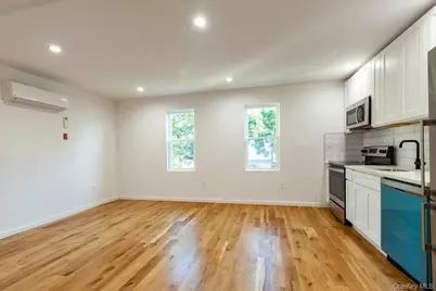 10418 89th Avenue, Richmond Hill, NY 11418 - Photo 4