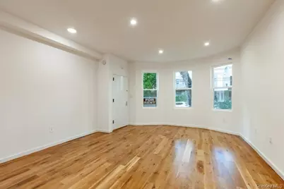 10418 89th Avenue, Richmond Hill, NY 11418 - Photo 14