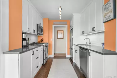 2 Washington Square #5G, Larchmont, NY 10538 - Photo 10