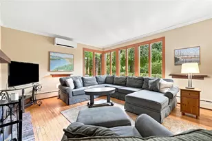 4 Salt Meadow Ln, Bayport, NY 11705 - Photo 6
