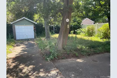 80-30 64th Lane, Glendale, NY 11385 - Photo 4