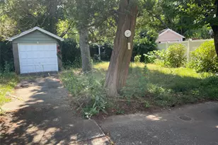 80-31 64th Ln, Glendale, NY 11385 - Photo 4