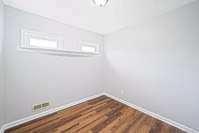 407 W Main Street, Babylon, NY 11702 - Photo 24