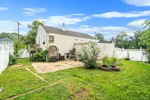 407 W Main St, Babylon, NY 11702 - Photo 8