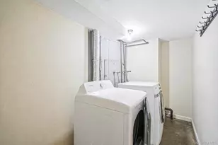 407 W Main St, Babylon, NY 11702 - Photo 40