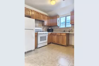 12819 146th Street #2nd Flr, Jamaica, NY 11436 - Photo 4