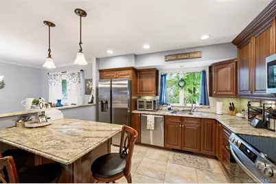 17 Jerome Street, Smithtown, NY 11787 - Photo 8