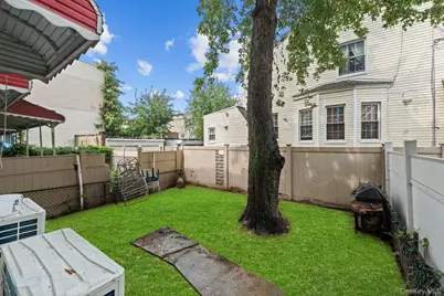 775 E 216th Street, Bronx, NY 10467 - Photo 14