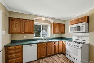 167 E Main St, Port Jervis, NY 12771 - Photo 10