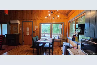 586 Lake Shore Lane, Narrowsburg, NY 12764 - Photo 10