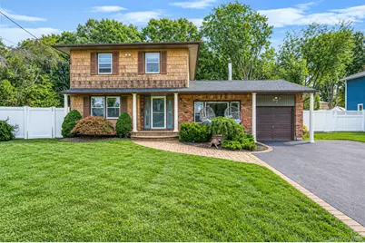 87 Wexford Drive, Oakdale, NY 11769 - Photo 1