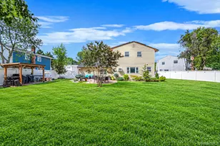 87 Wexford Dr, Oakdale, NY 11769 - Photo 42