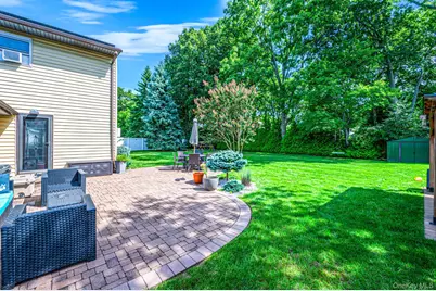 87 Wexford Drive, Oakdale, NY 11769 - Photo 36