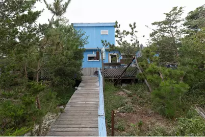 27 Champlain Street, Ocean Beach, NY 11770 - Photo 2