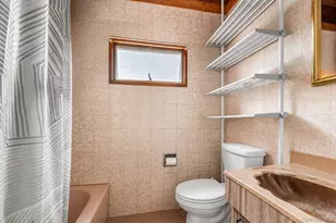 27 Champlain St, Ocean Beach, NY 11770 - Photo 8