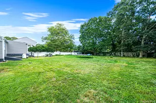12 Allanwood Dr, Shirley, NY 11967 - Photo 24