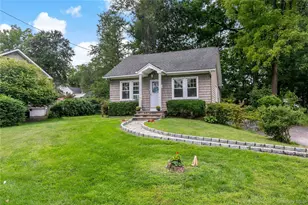 2070 Hamblyn St, Yorktown Heights, NY 10598 - Photo 2