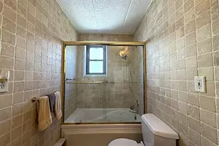 1085 Warburton Ave, Yonkers, NY 10701 - Photo 14
