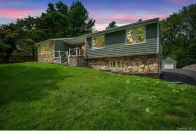 40 Lakeside Drive, Centerport, NY 11721 - Photo 2