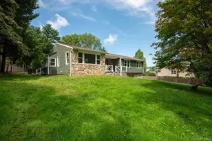 40 Lakeside Dr, Centerport, NY 11721 - Photo 4