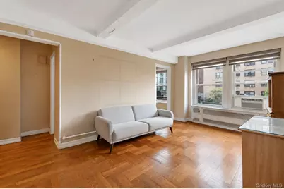 433 W 34th Street #2N, New York, NY 10001 - Photo 2