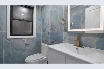 128 E 238th Street, Bronx, NY 10470 - Photo 18