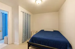 902 E 232nd St, Bronx, NY 10466 - Photo 16