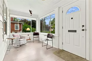 185 Crocus Ave, Floral Park, NY 11001 - Photo 4