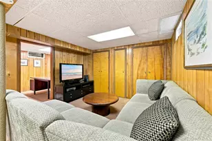 185 Crocus Ave, Floral Park, NY 11001 - Photo 22