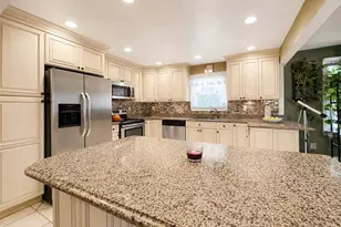 1028 Union Blvd, Bay Shore, NY 11706 - Photo 6