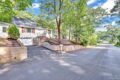 66 Washington Street, Setauket, NY 11733 - Photo 2