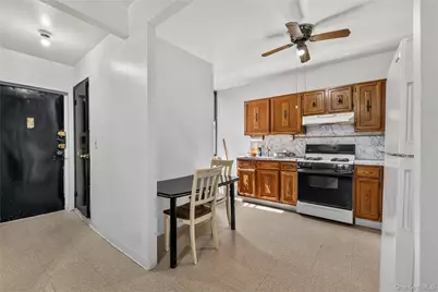 2476 Arthur Avenue, Bronx, NY 10458 - Photo 28